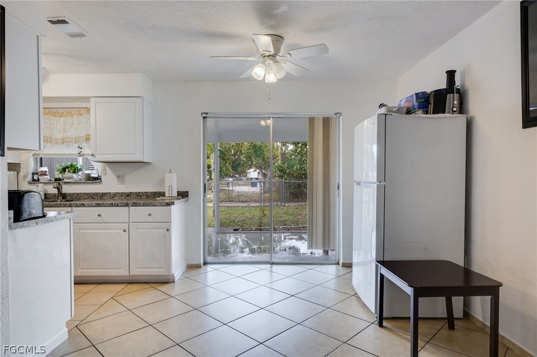 1652 Jamestown Court, Fort Myers, FL 33907 photo 3
