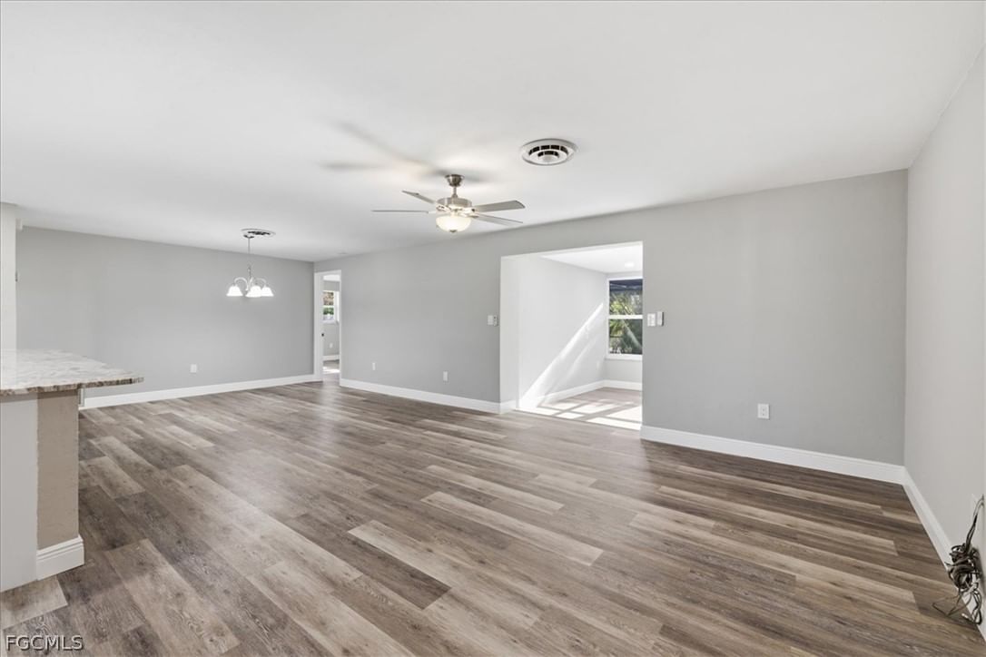 5051 Fairfield Drive, Fort Myers, FL 33919 photo 4