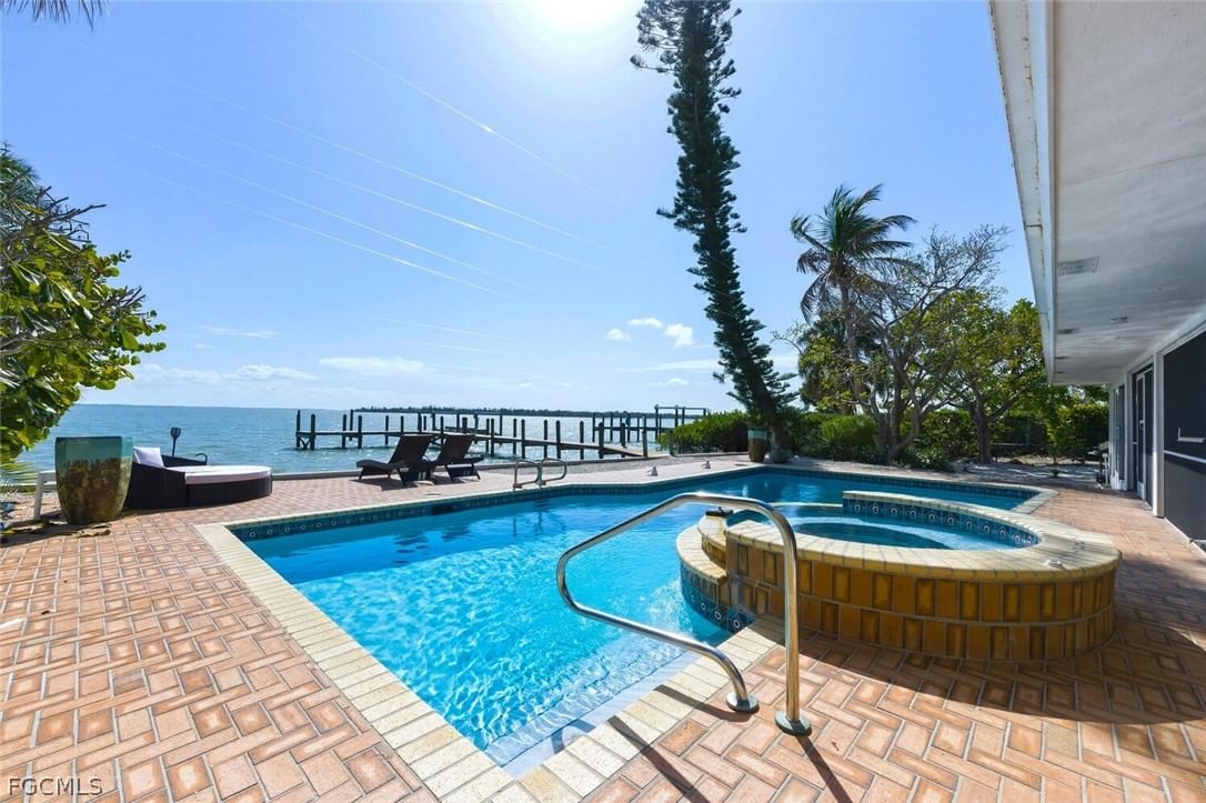 15153 Captiva Drive, Captiva, FL 33924 photo 3