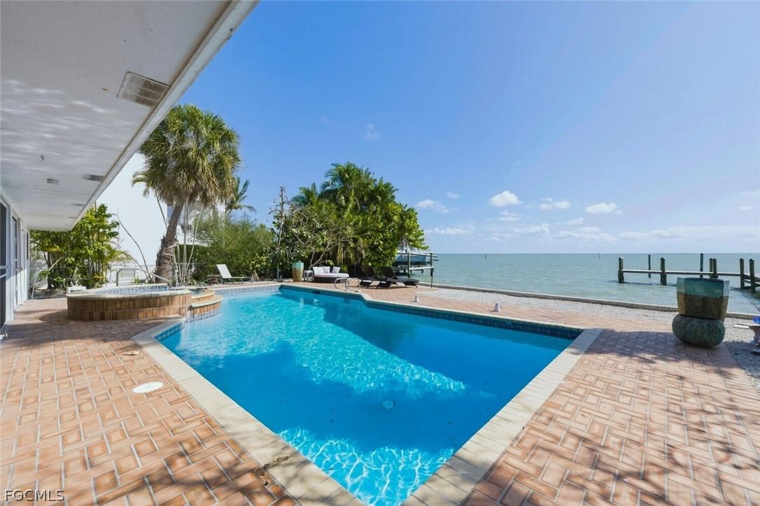 15153 Captiva Drive, Captiva, FL 33924 photo 4