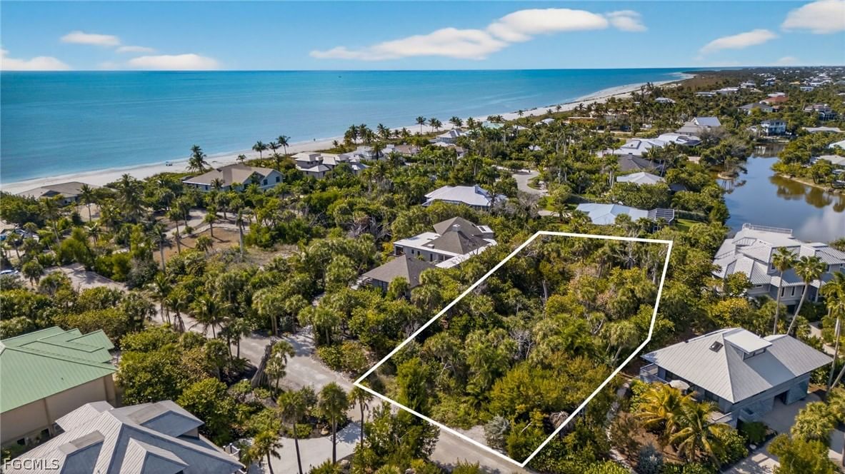933 Strangler Fig Lane, Sanibel, FL 33957 photo 2