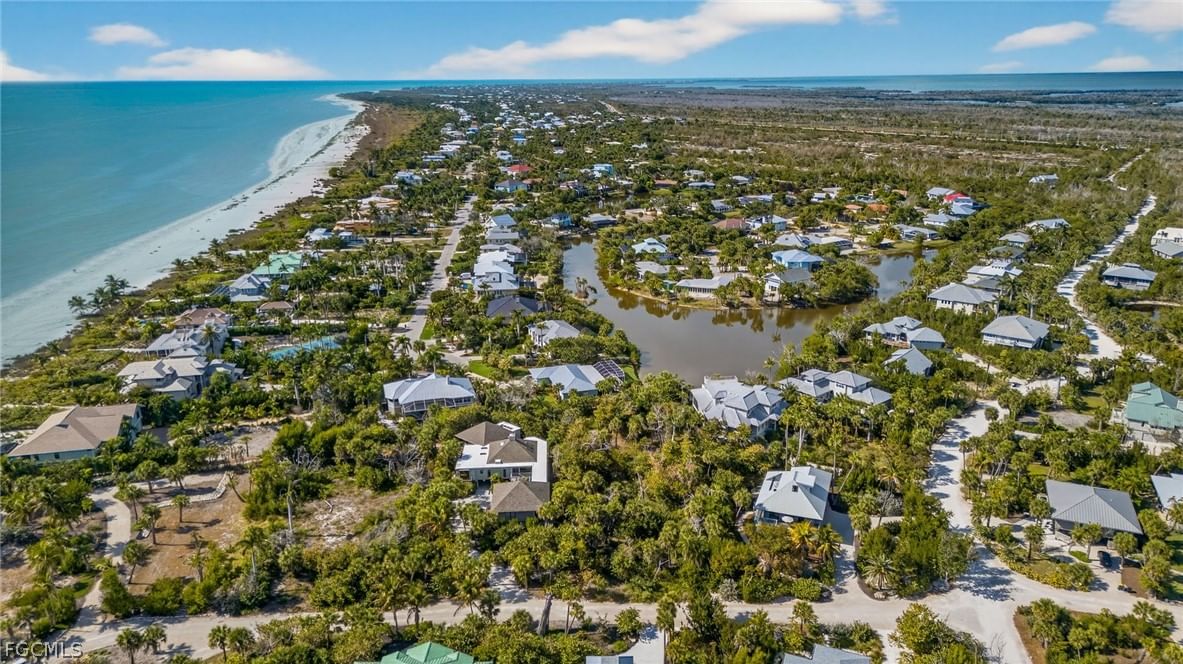 933 Strangler Fig Lane, Sanibel, FL 33957 photo 5