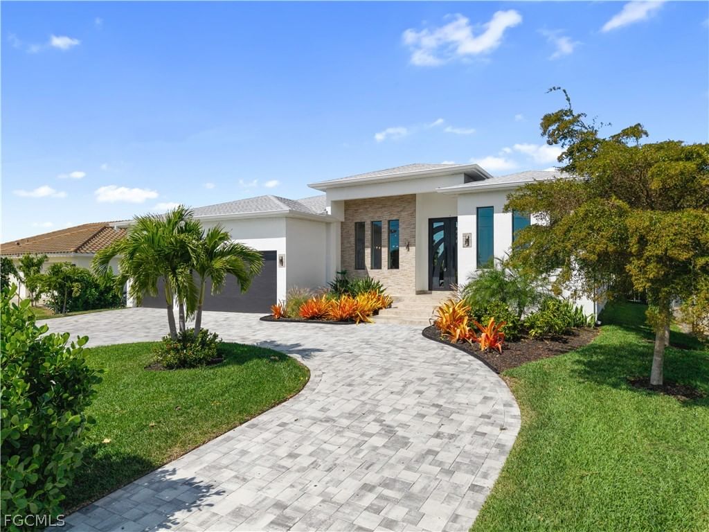 1021 Lucerne Avenue, Cape Coral, FL 33904 photo 3