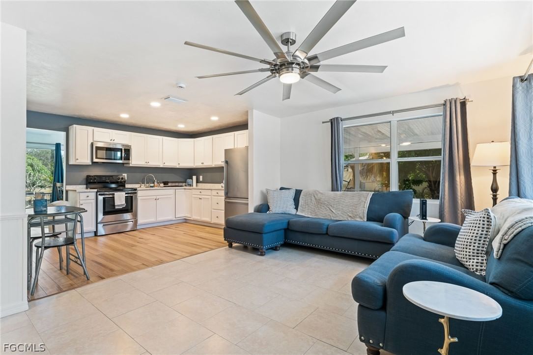 1006 April Lane, North Fort Myers, FL 33903 photo 5
