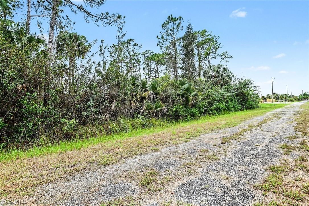 515 Woodman Drive, Lehigh Acres, FL 33972 photo 4