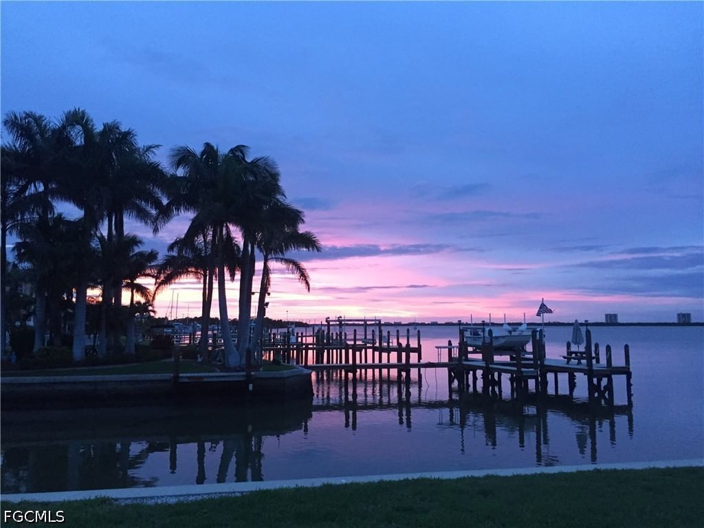 507 Carlos Circle, Fort Myers Beach, FL 33931 photo 2