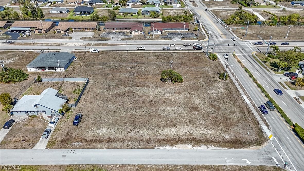 804 Gleason Pkwy Pkwy, Cape Coral, FL 33914 photo 5