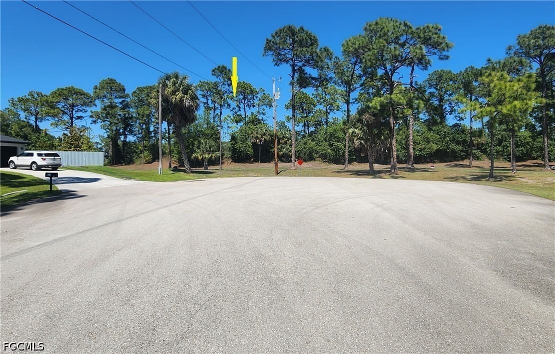 624 Beverly Place, Lehigh Acres, FL 33974 photo 3
