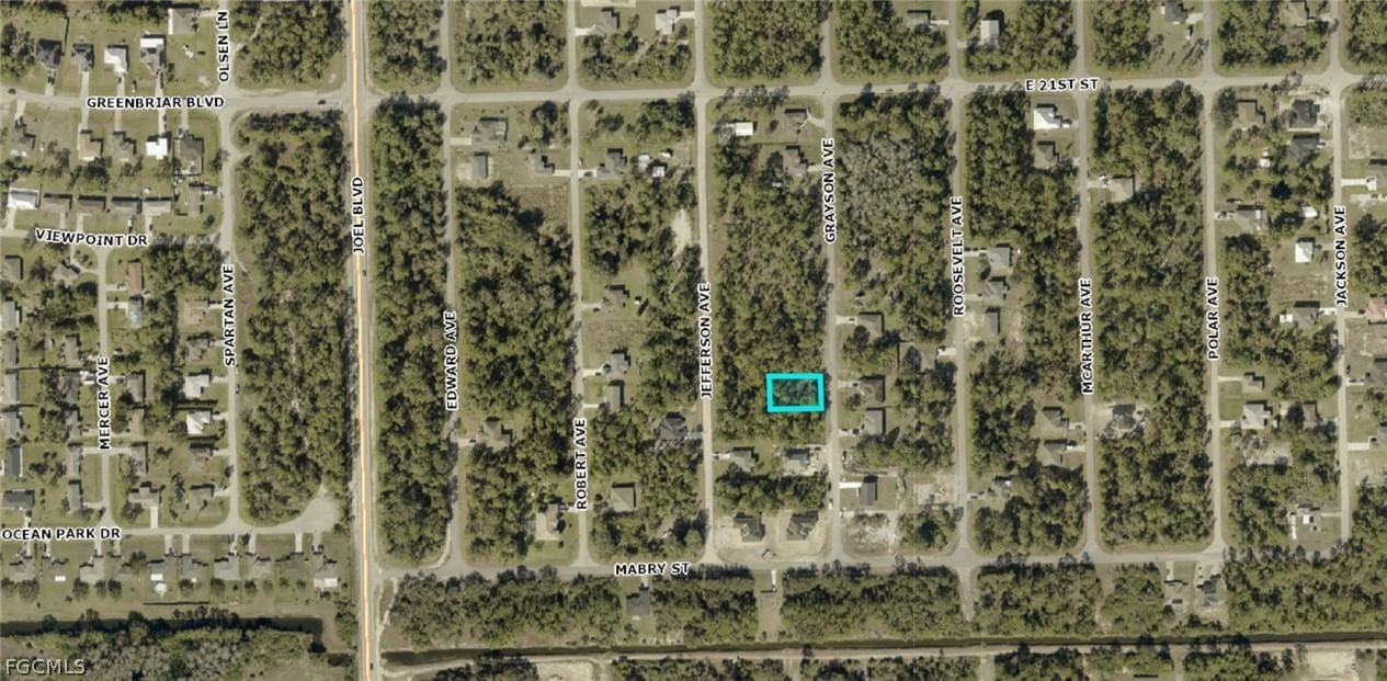 2009 Grayson Avenue, Alva, FL 33920 photo 2