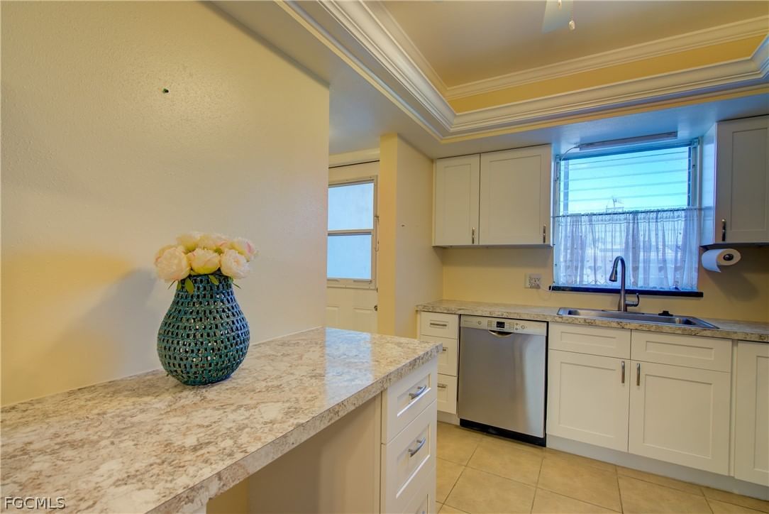 402 SE 42nd Terrace #3, Cape Coral, FL 33904 photo 3