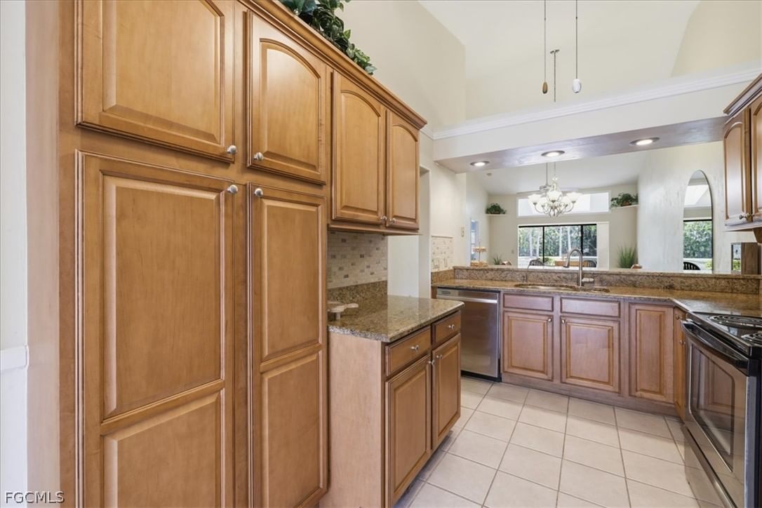 13420 Onion Creek Court, Fort Myers, FL 33912 photo 5