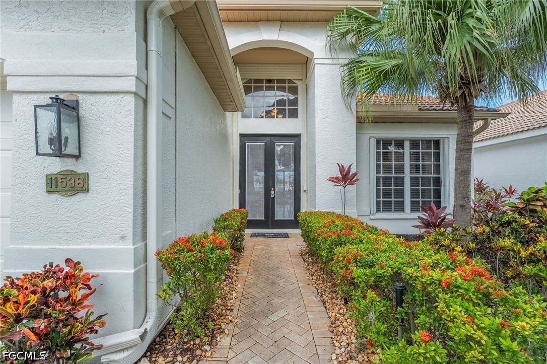 11538 Osprey Landing Way, Fort Myers, FL 33908 photo 2