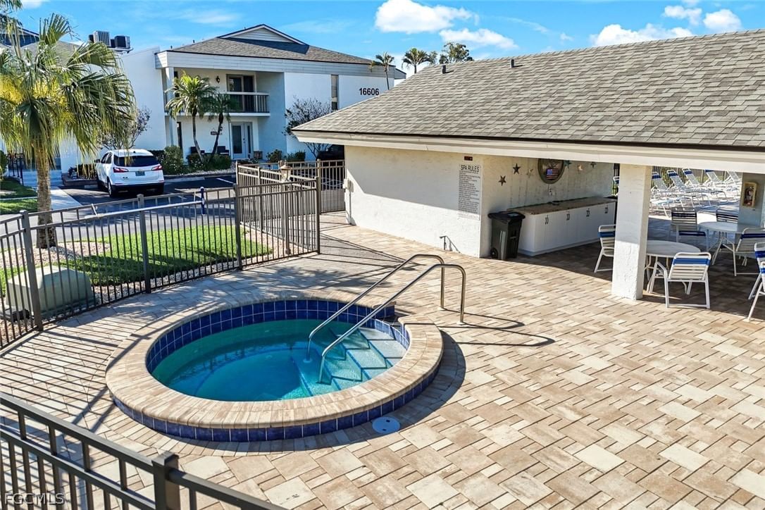 16580 Waters Edge Court #202, Fort Myers, FL 33908 photo 4