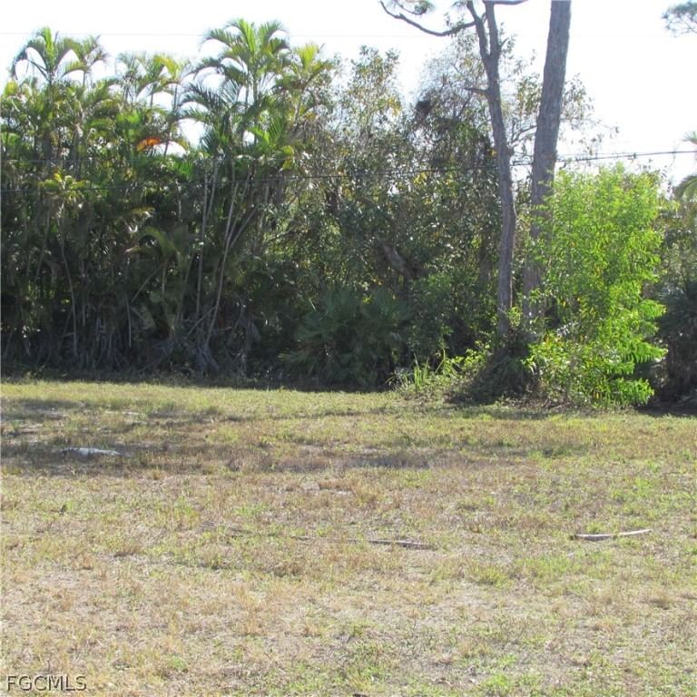 7757 Breakwater Court, Bokeelia, FL 33922 photo 4