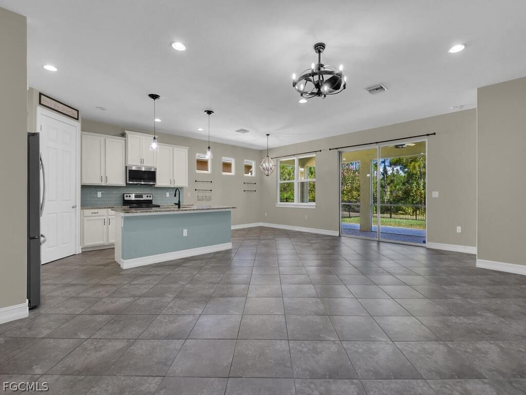 4211 Dutchess Park Road, Fort Myers, FL 33916 photo 2
