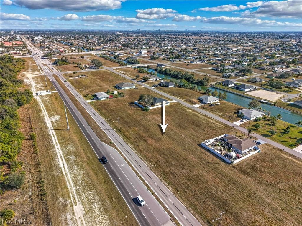 1216 Kismet Parkway E, Cape Coral, FL 33909 photo 4