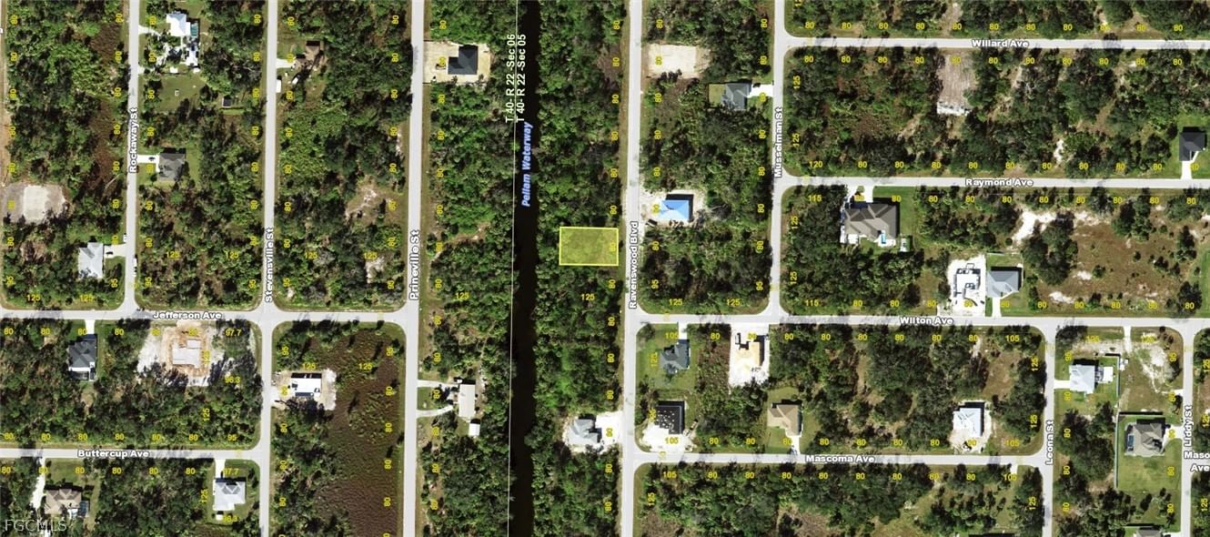 255 Ravenswood Boulevard, Port Charlotte, FL 33954 photo 2