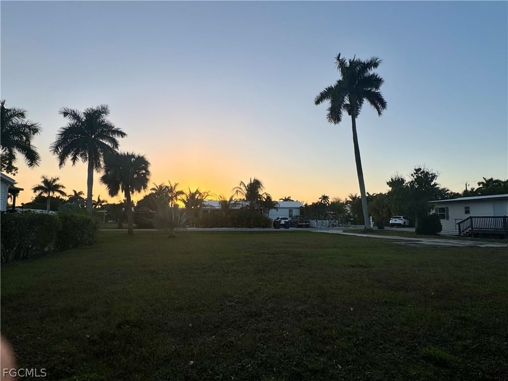 12791 Spencer Street, Fort Myers, FL 33908 photo 2