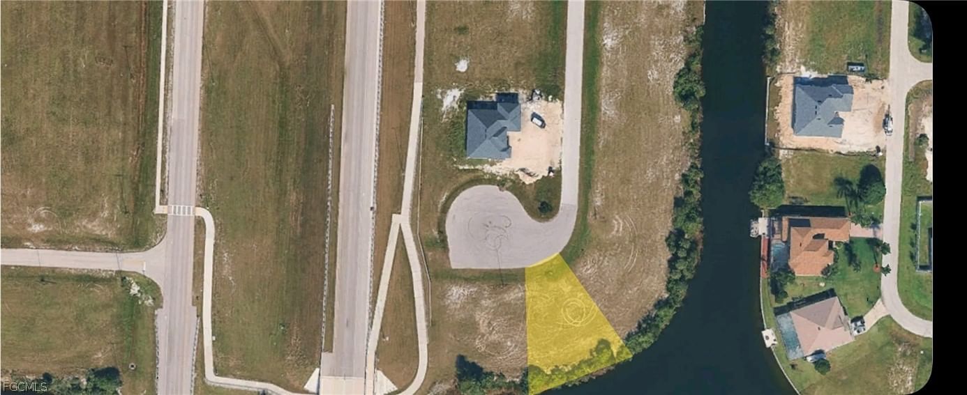 3116 NW 9th Terrace, Cape Coral, FL 33993 photo 2