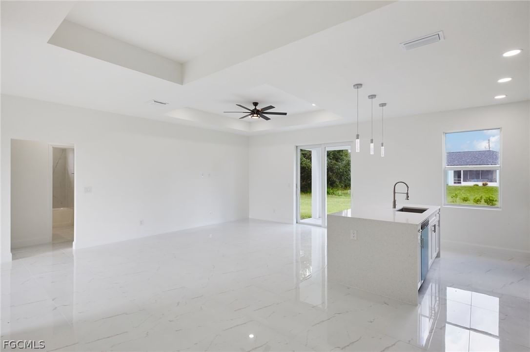 6152 Hershey Avenue, Fort Myers, FL 33905 photo 2