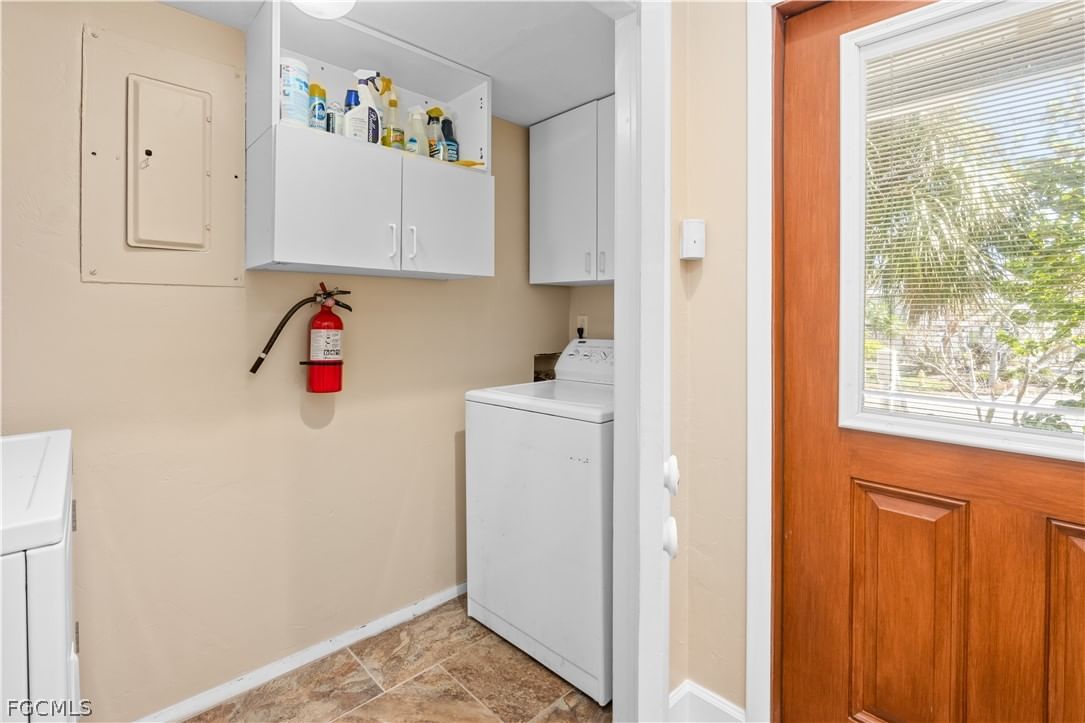 1813 Long Point Lane, Sanibel, FL 33957 photo 3