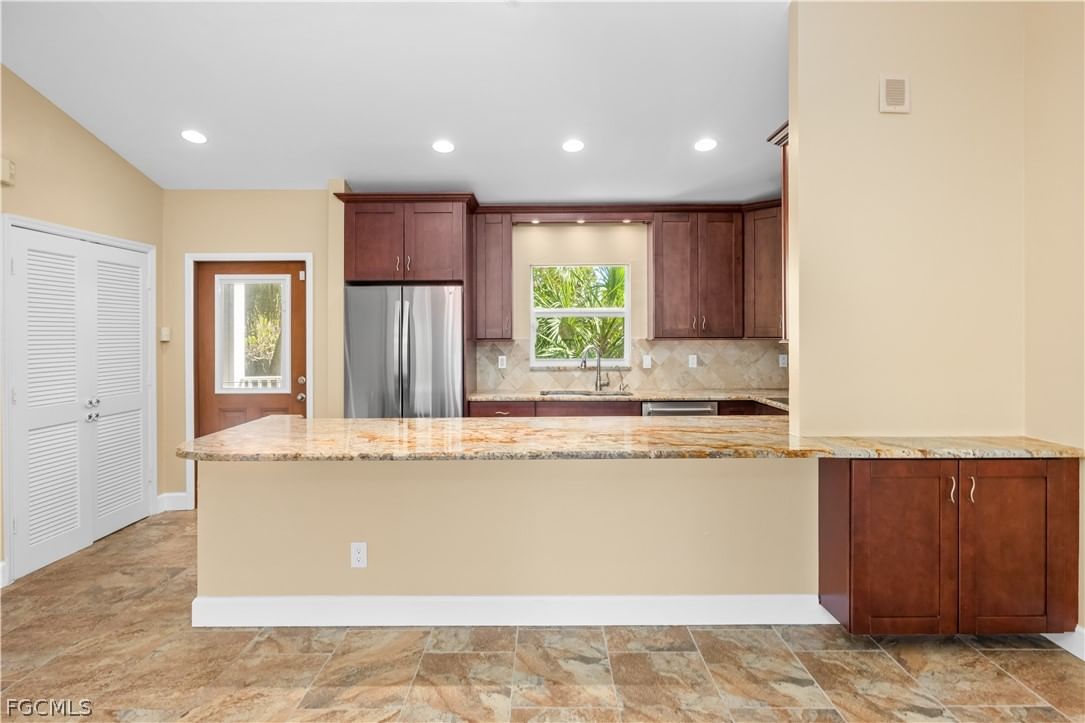 1813 Long Point Lane, Sanibel, FL 33957 photo 4