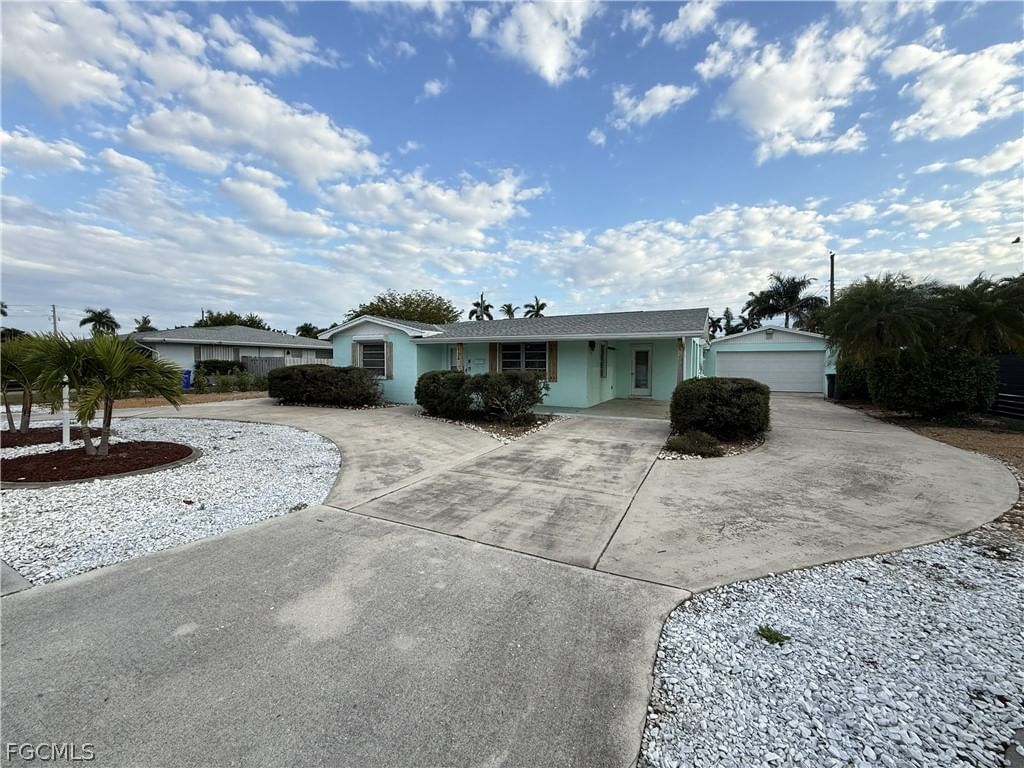 1534 Ricardo Avenue, Fort Myers, FL 33901 photo 2