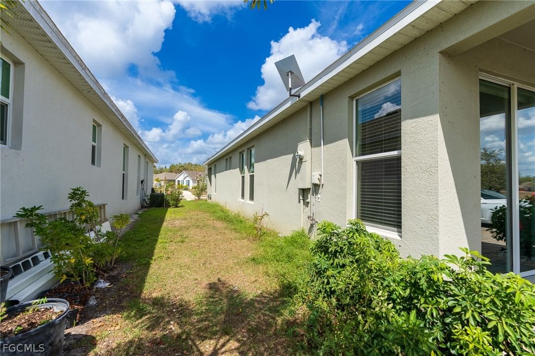 802 Friendship Circle, Labelle, FL 33935 photo 5