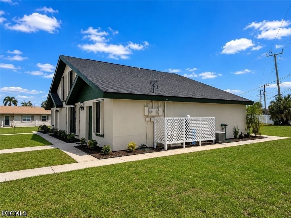 7374 7376 Albany Road, Fort Myers, FL 33967 photo 4