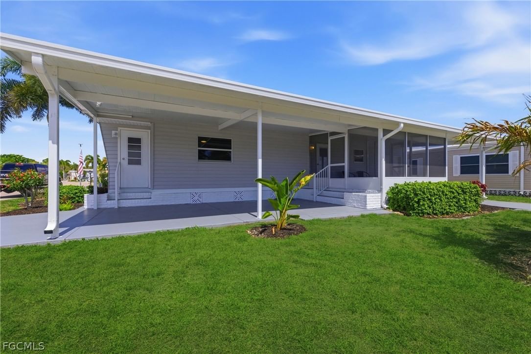 312 Nicklaus Boulevard, North Fort Myers, FL 33903 photo 3