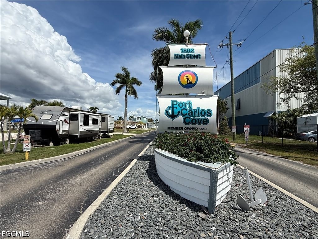 52 Doubloon Way, Fort Myers Beach, FL 33931 photo 4