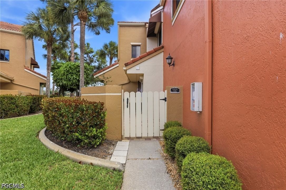 7161 Golden Eagle Court #1011, Fort Myers, FL 33912 photo 4