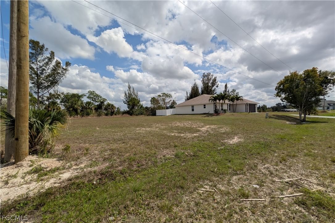 3317 NE 15th Place, Cape Coral, FL 33909 photo 4