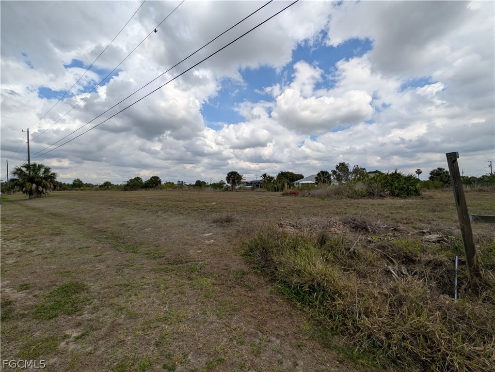 2605 NE 20th Place, Cape Coral, FL 33909 photo 5