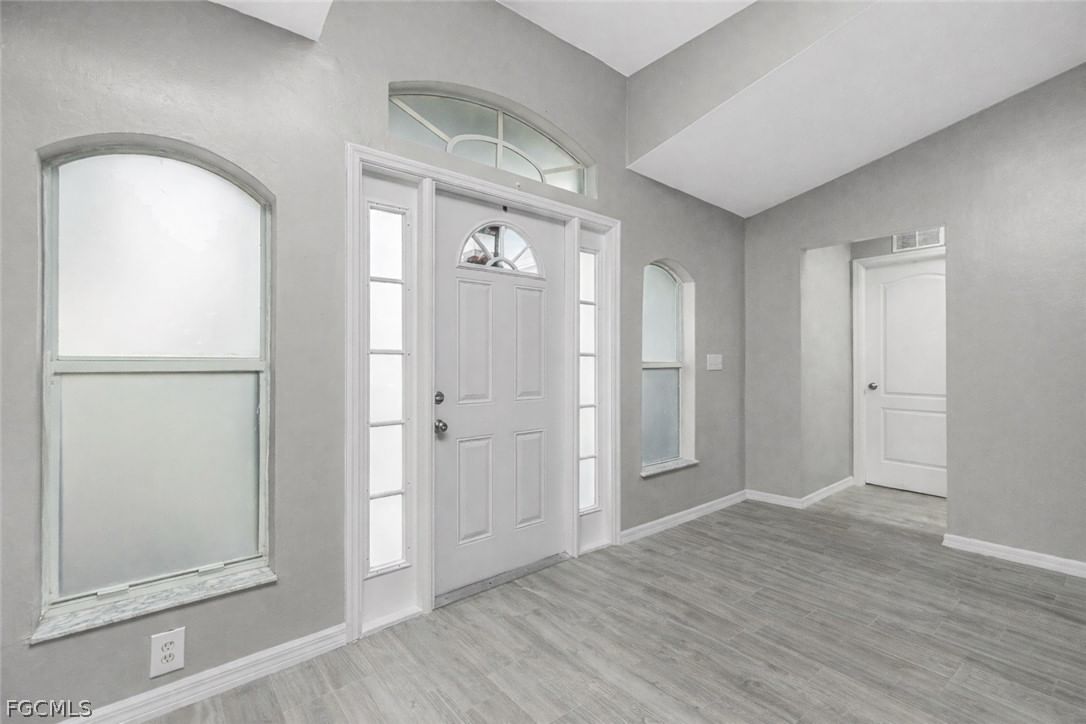 228 NW 29th Avenue, Cape Coral, FL 33993 photo 3