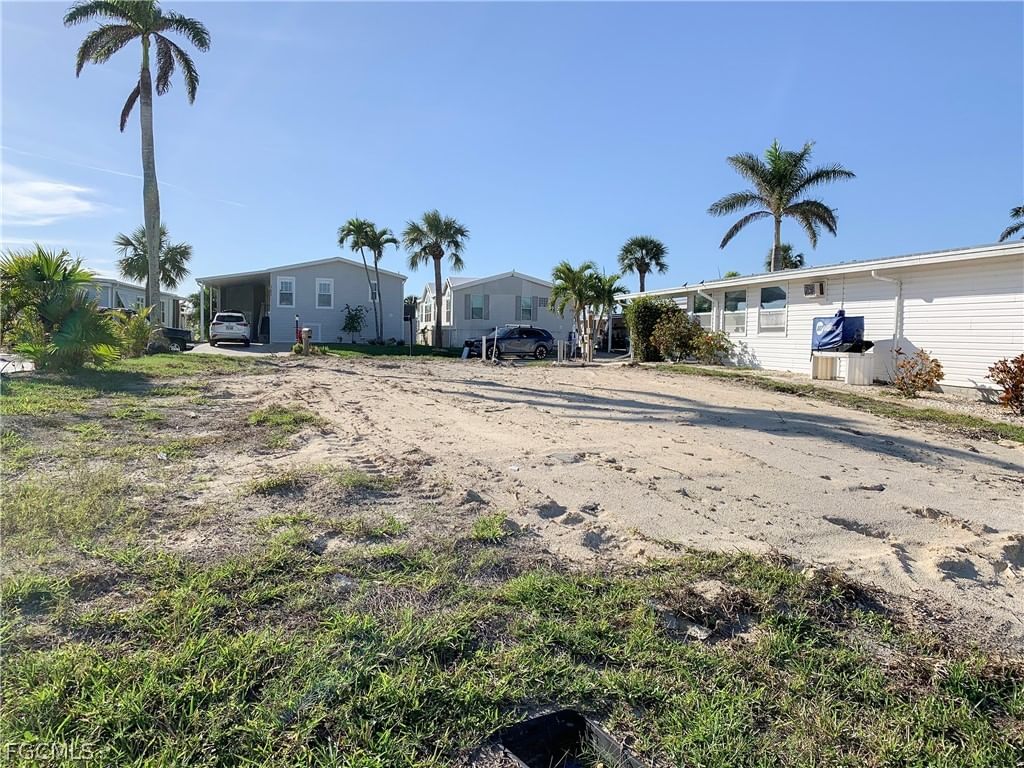 17811 Eglantine Lane, Fort Myers Beach, FL 33931 photo 4