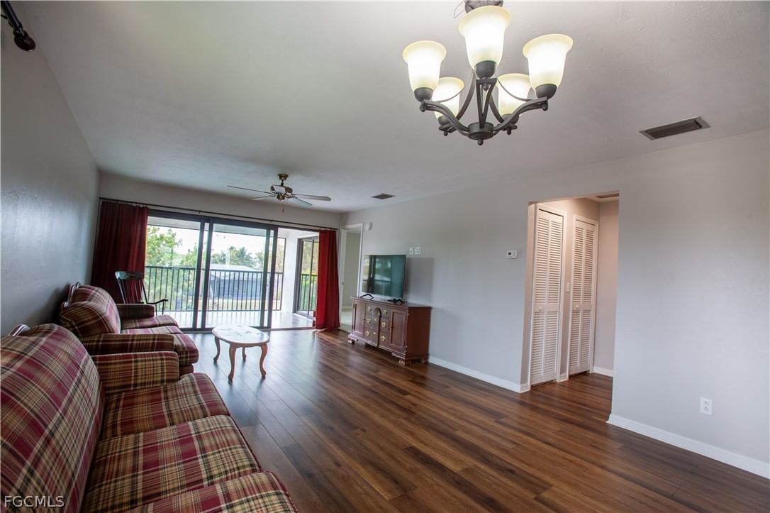232 Cape Coral Parkway E #201, Cape Coral, FL 33904 photo 4
