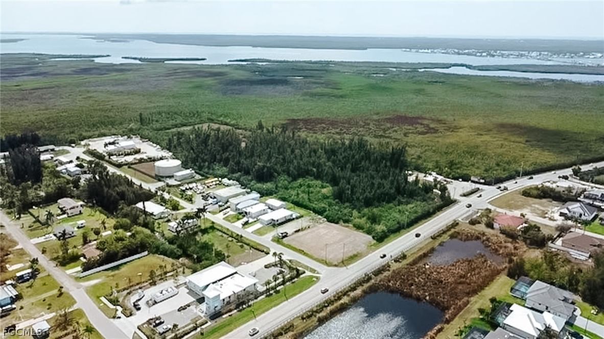 11981 Scallop Drive, Cape Coral, FL 33991 photo 2