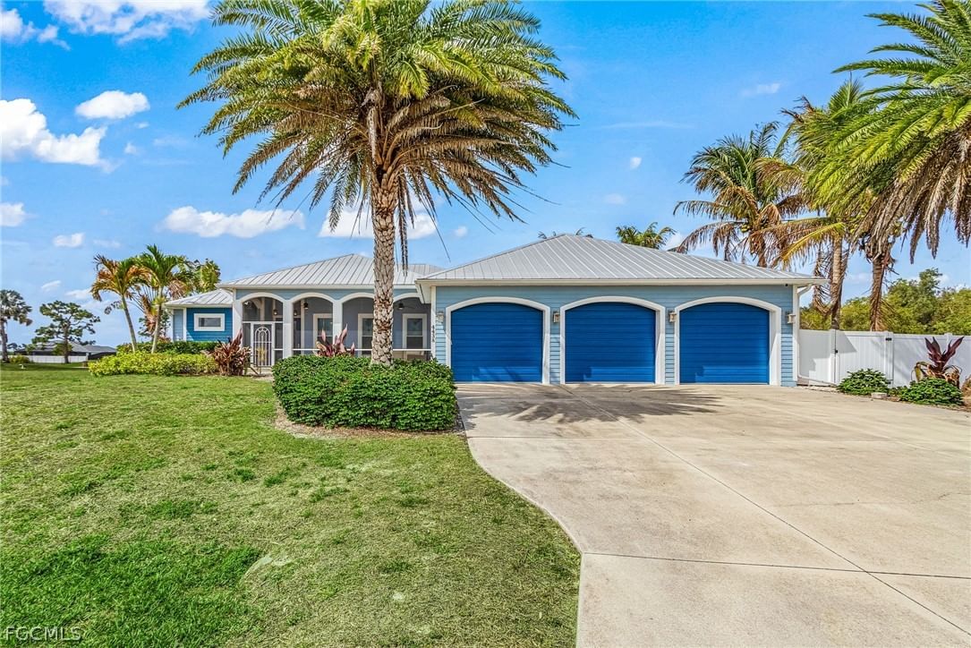 4438 NE 11th Place, Cape Coral, FL 33909 photo 2