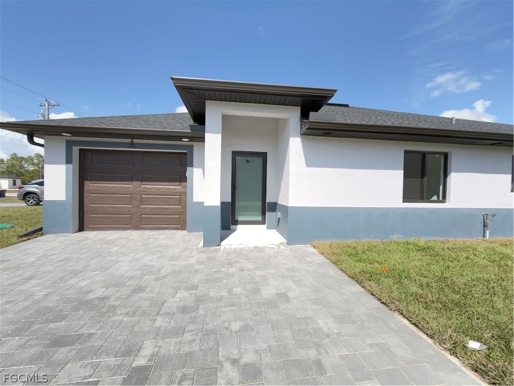 945 Homestead Road S, Lehigh Acres, FL 33974 photo 2