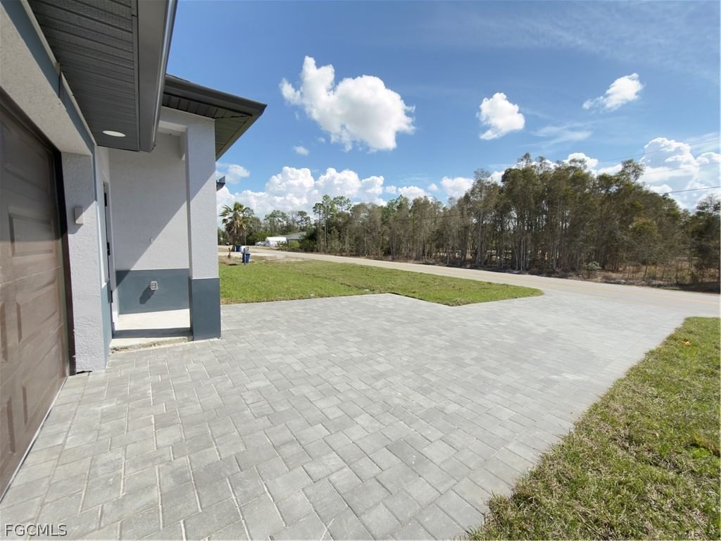945 Homestead Road S, Lehigh Acres, FL 33974 photo 4