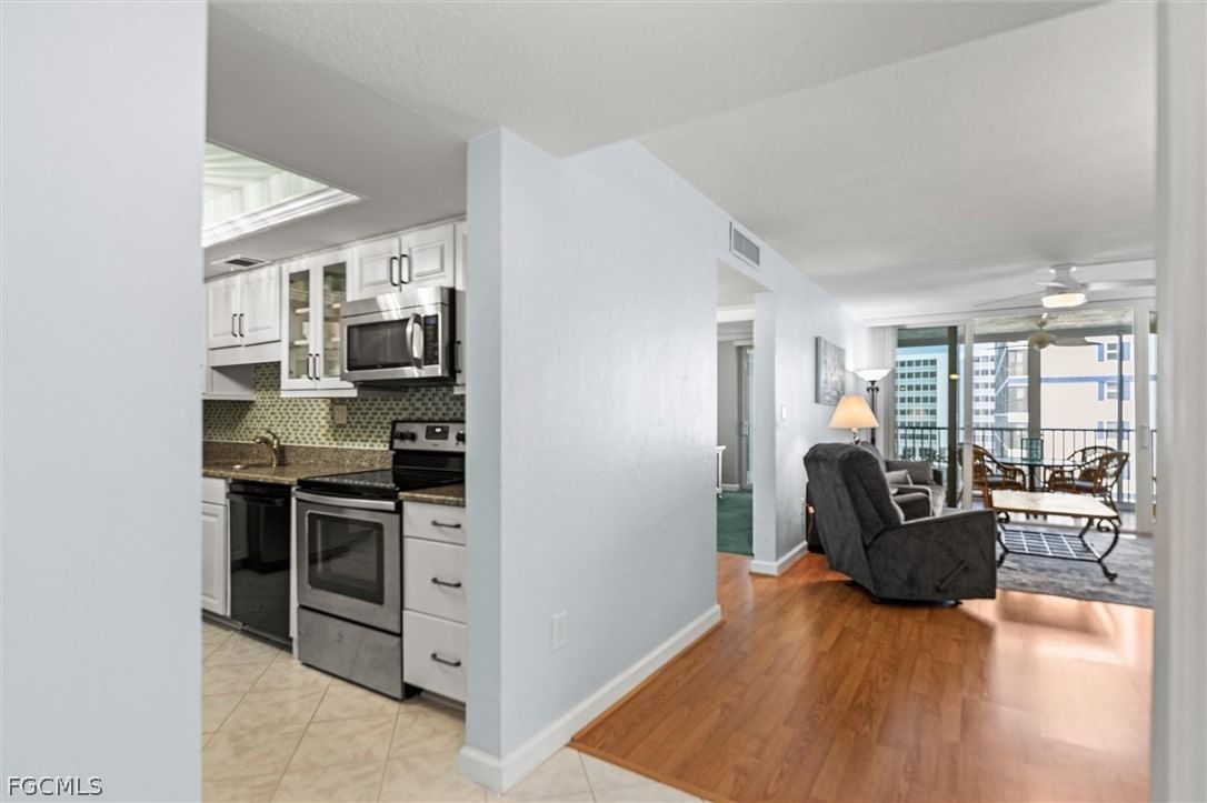 7146 Estero Boulevard #415, Fort Myers Beach, FL 33931 photo 2