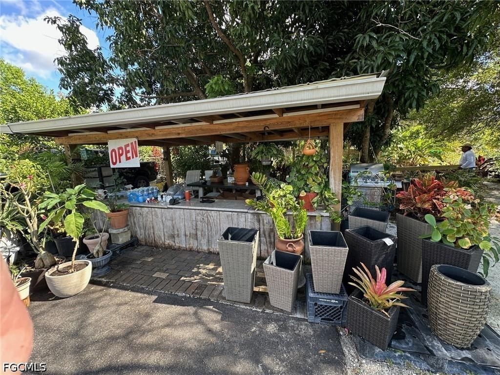 9320 Buckingham Road, Fort Myers, FL 33905 photo 2