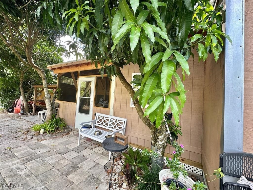 9320 Buckingham Road, Fort Myers, FL 33905 photo 4