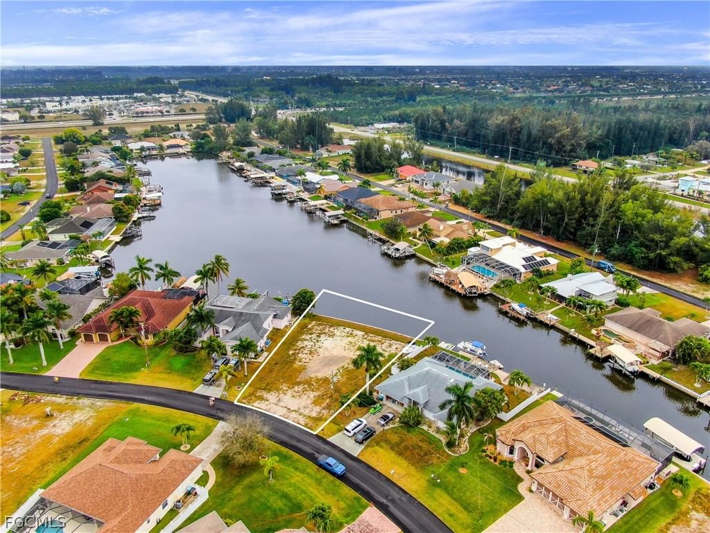 3424 SW 7th Terrace, Cape Coral, FL 33991 photo 2