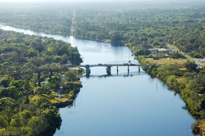 5911 Stewart Lane, Labelle, FL 33935 photo 3