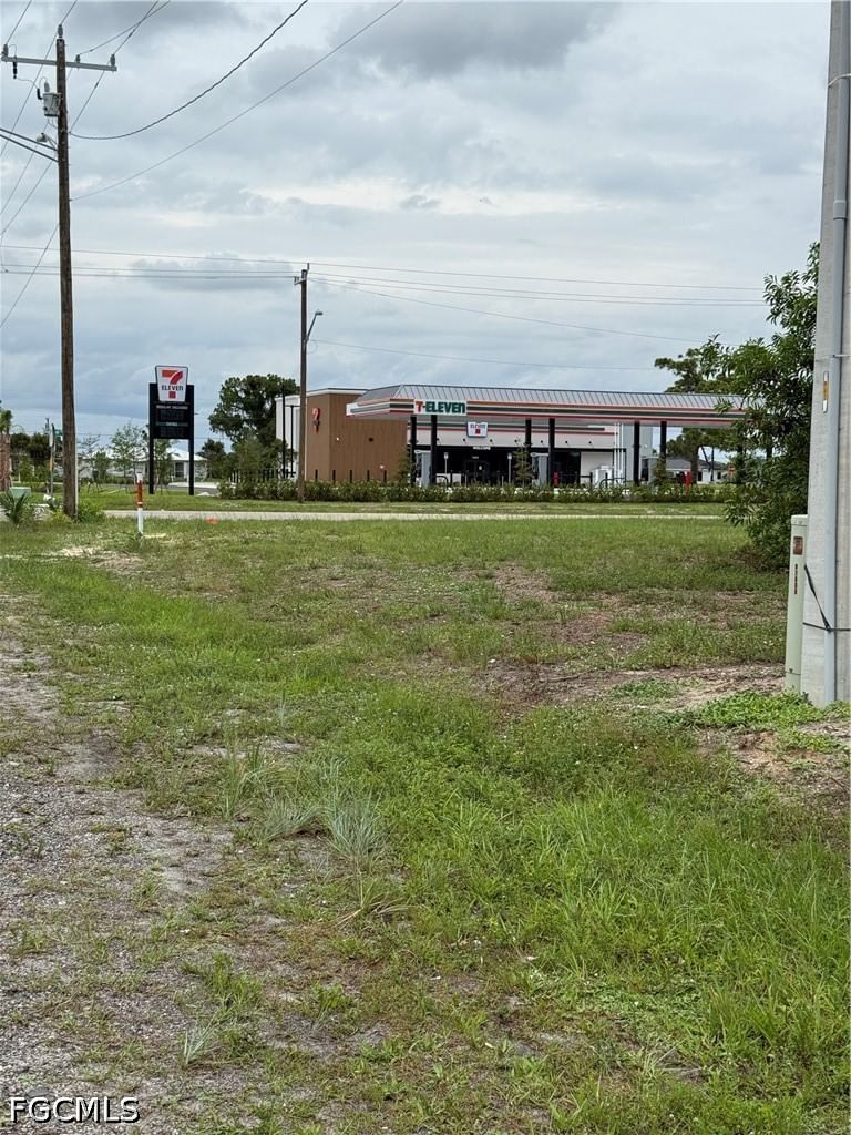 1527 NW 15th Terrace, Cape Coral, FL 33993 photo 4