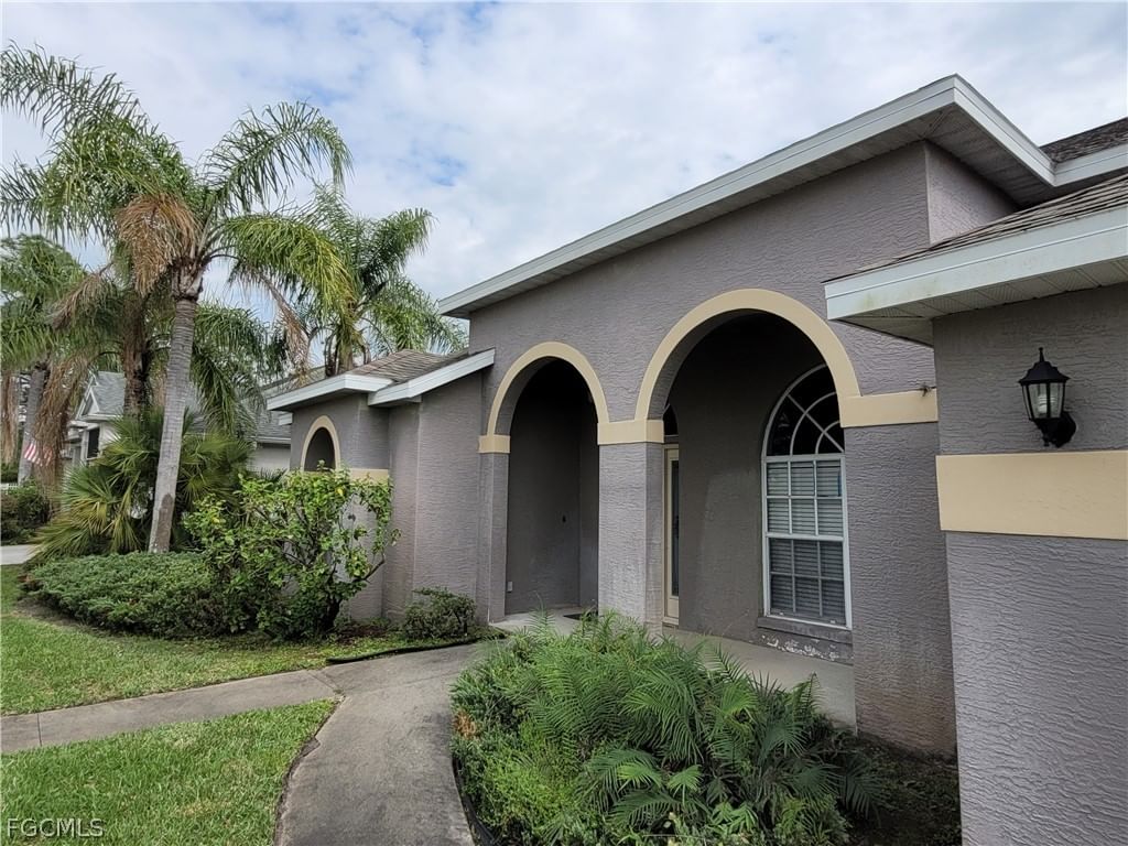 4409 Varsity Lakes Drive, Lehigh Acres, FL 33971 photo 2