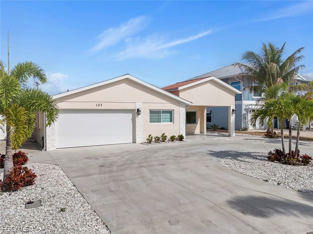 107 Albatross Street, Fort Myers Beach, FL 33931 photo 4