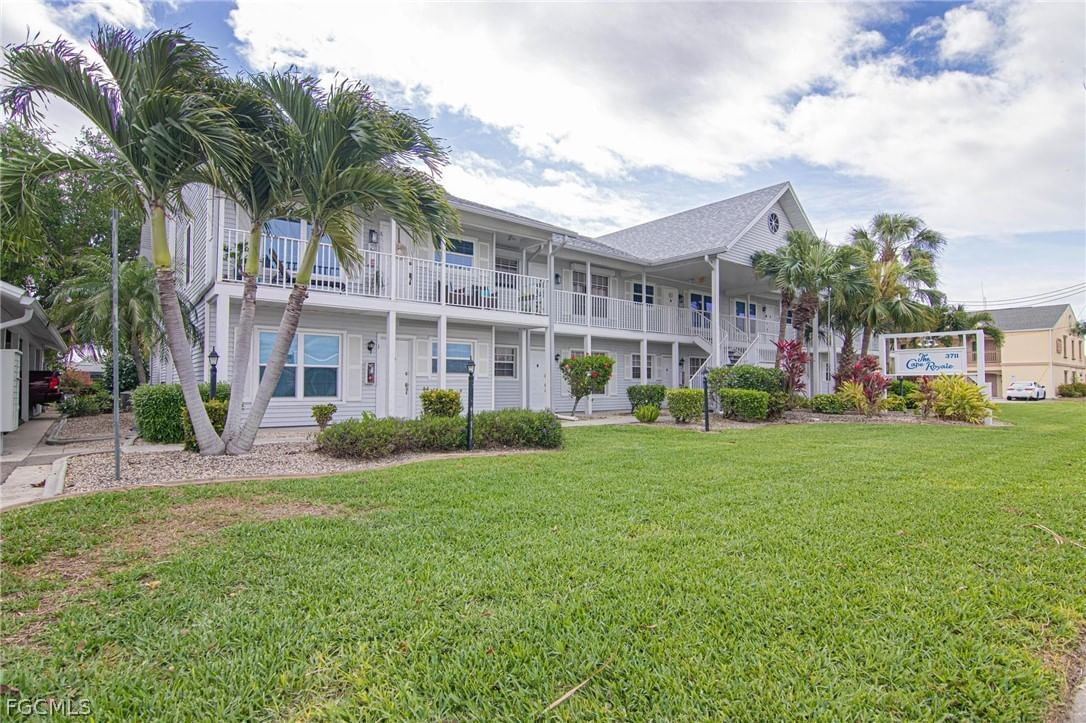 3711 Del Prado Boulevard S #8, Cape Coral, FL 33904 photo 2